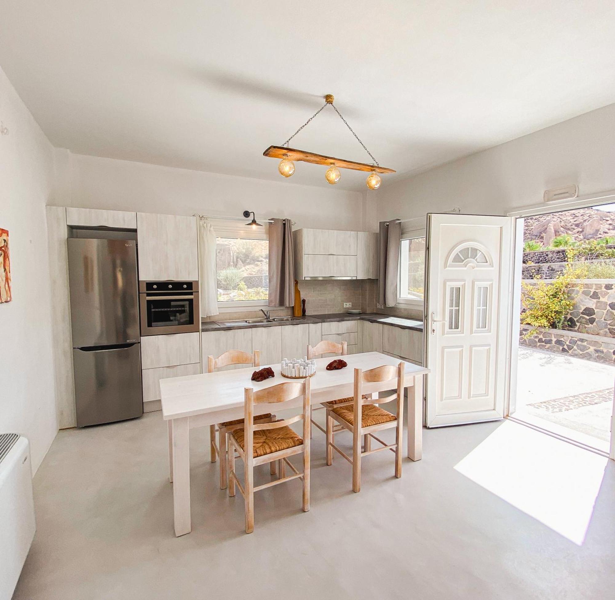 Villas Scirocco Фира Екстериор снимка